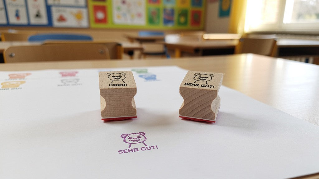 Bär Stempel, Motivationsstempel zur Belobigung für Lehrer in Grundschulen als Lehrerstempel, Schulstempel in Bärklassen zur Motivation